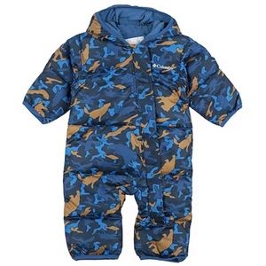 Toddler 2T, snow suit. Fits more like a 3T. Good condition.